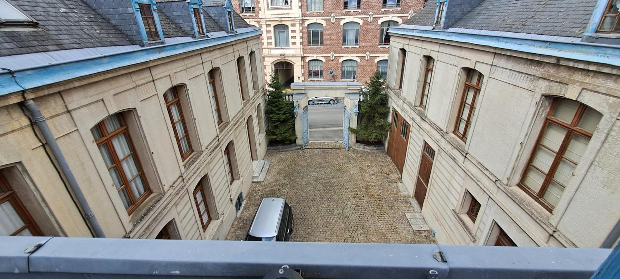 Hotel Particulier Des Canonniers Saint-Quentin  Zewnętrze zdjęcie
